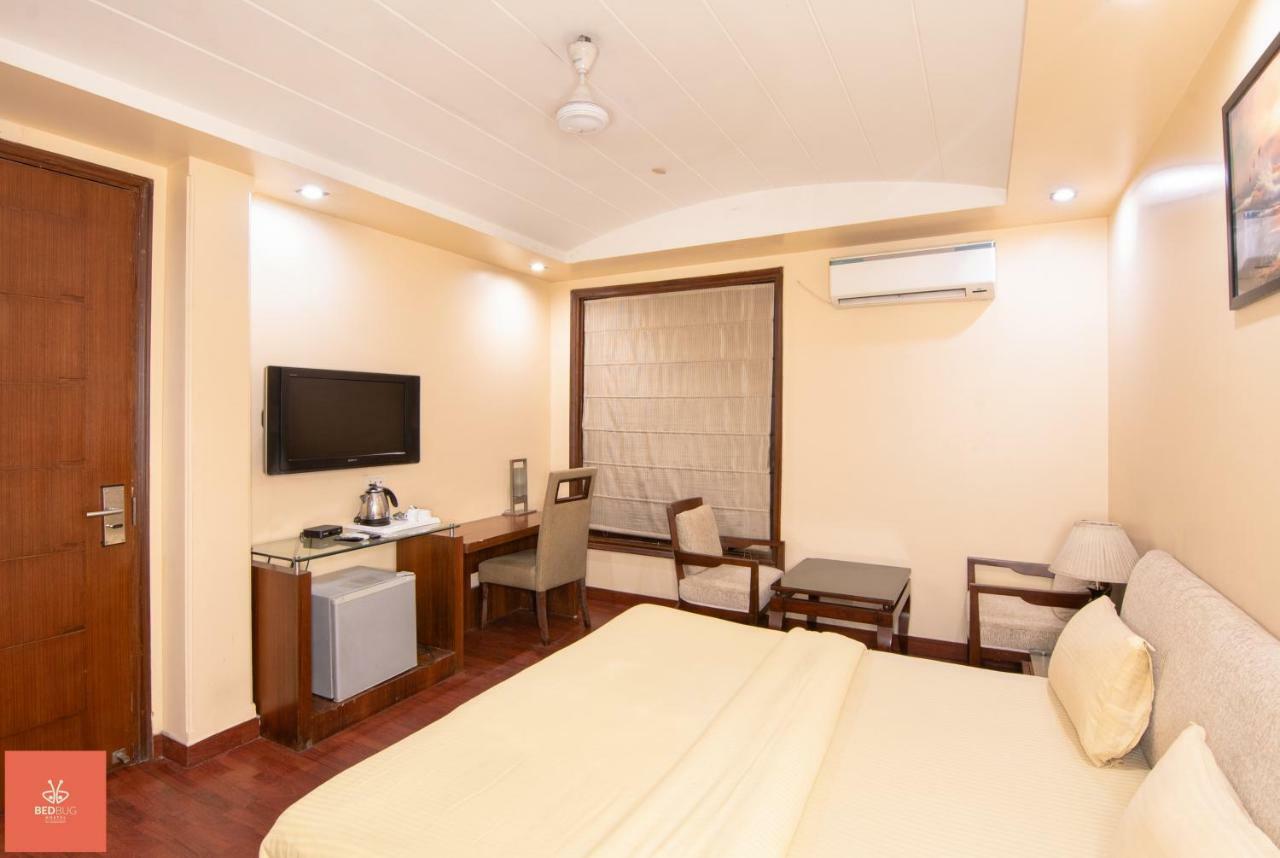 Хостел Madpackers Delhi West Нью-Делі Екстер'єр фото